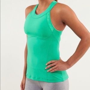 Lululemon Make it count tank Very Green